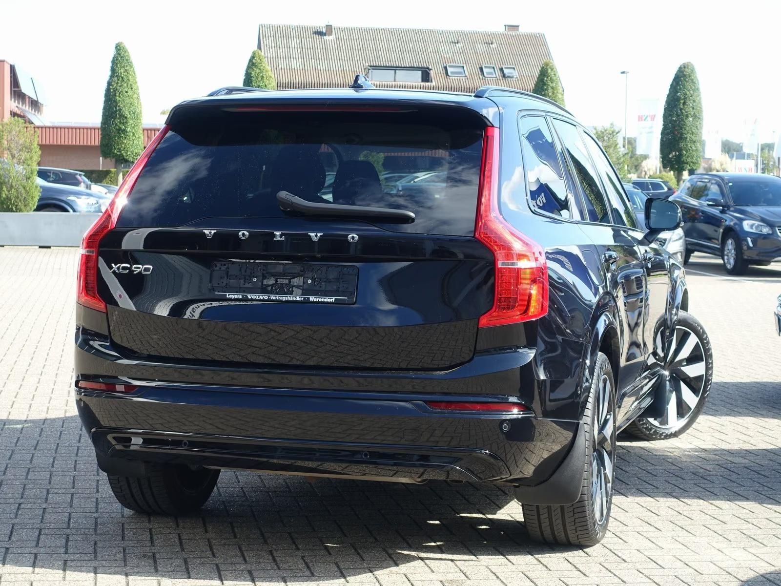 Használt Volvo XC90 (2023, fekete) – 11. kép