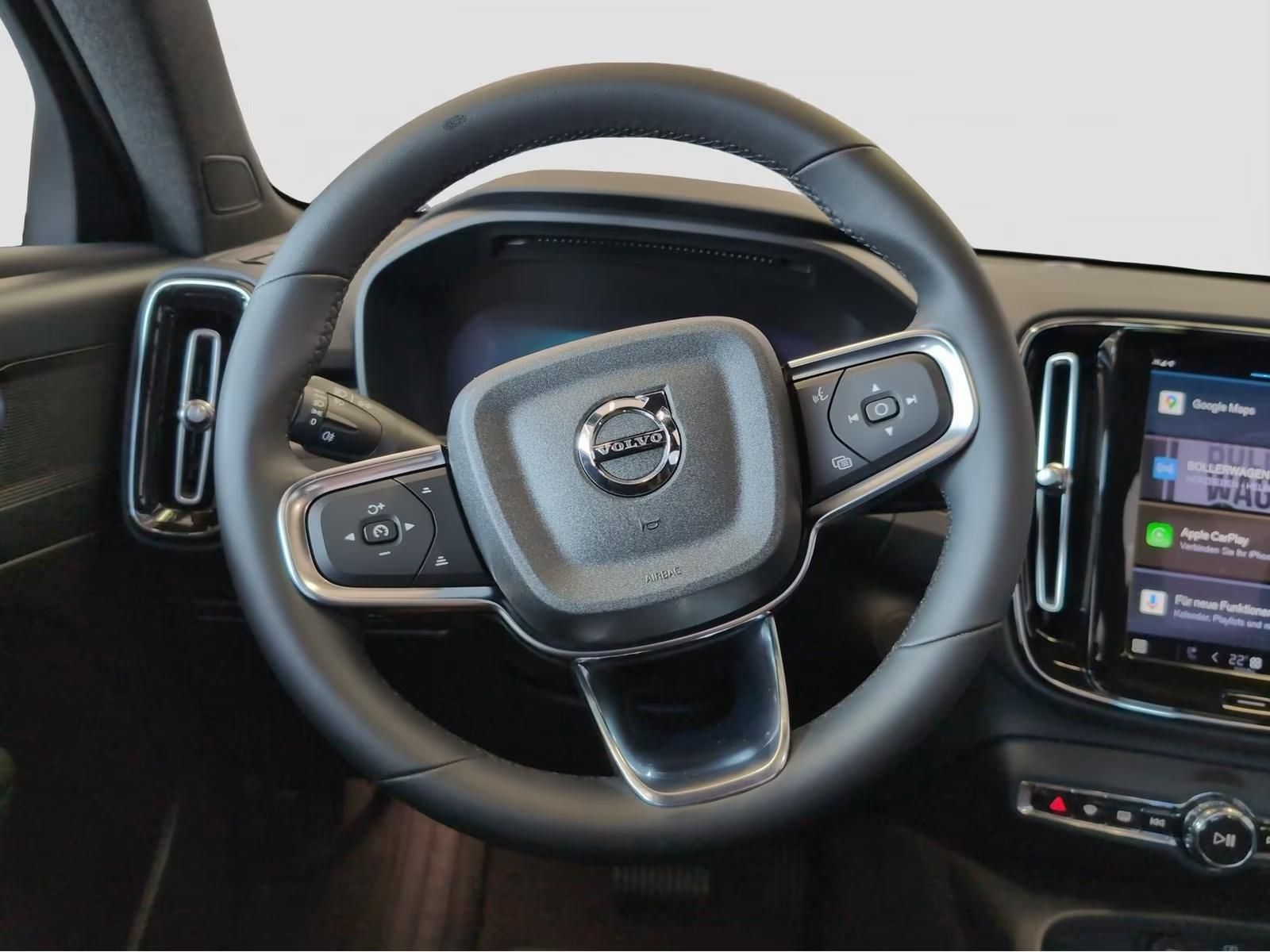 Használt Volvo C40 (2022, szürke) – 3. kép
