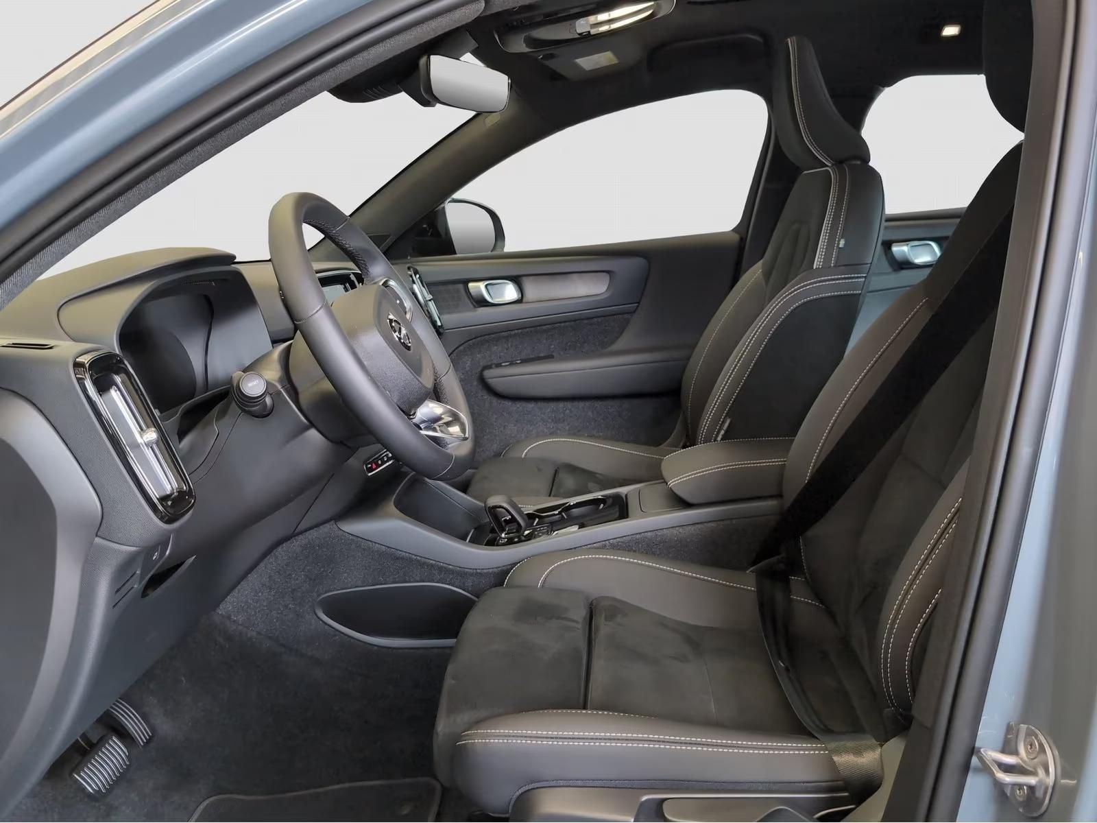 Használt Volvo C40 (2022, szürke) – 6. kép