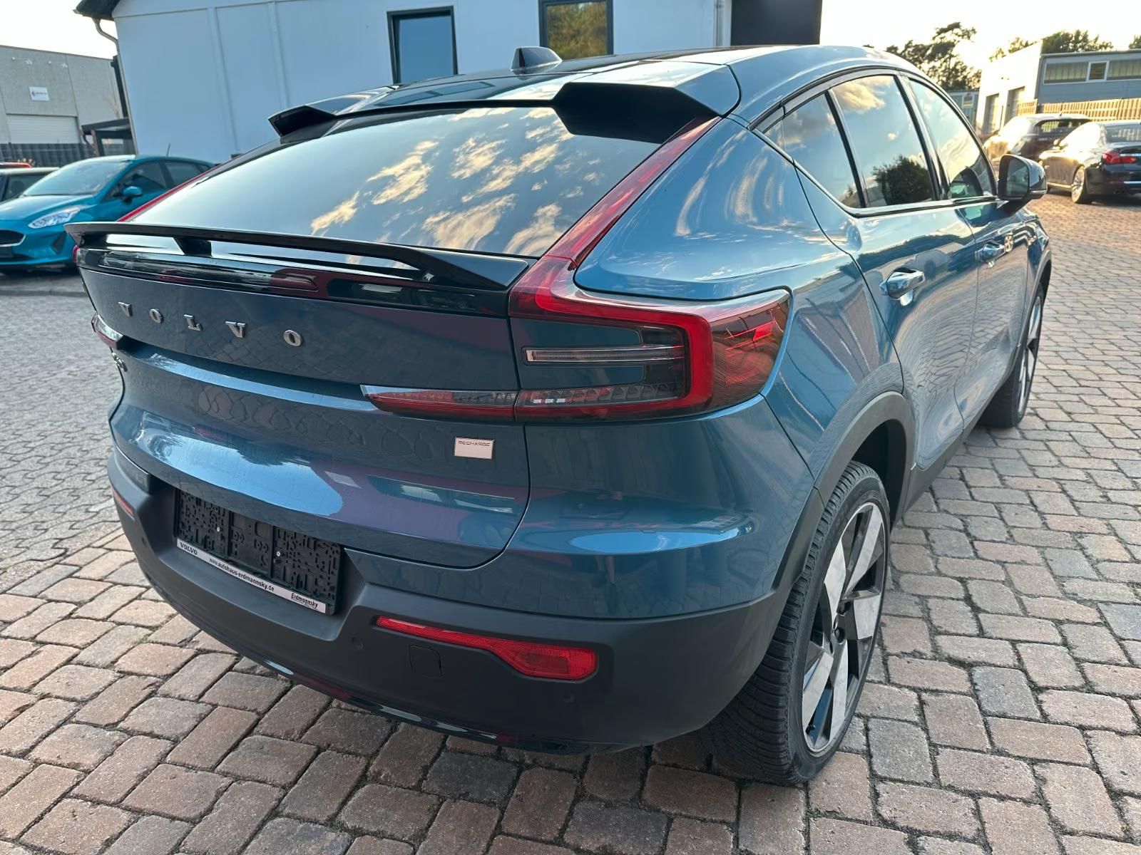 Használt Volvo C40 (2023, kék) – 10. kép