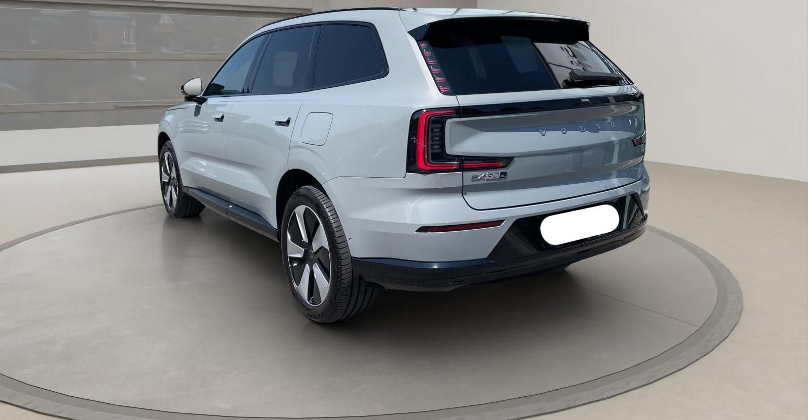 Használt Volvo EX90 (2025, szürke) – 9. kép