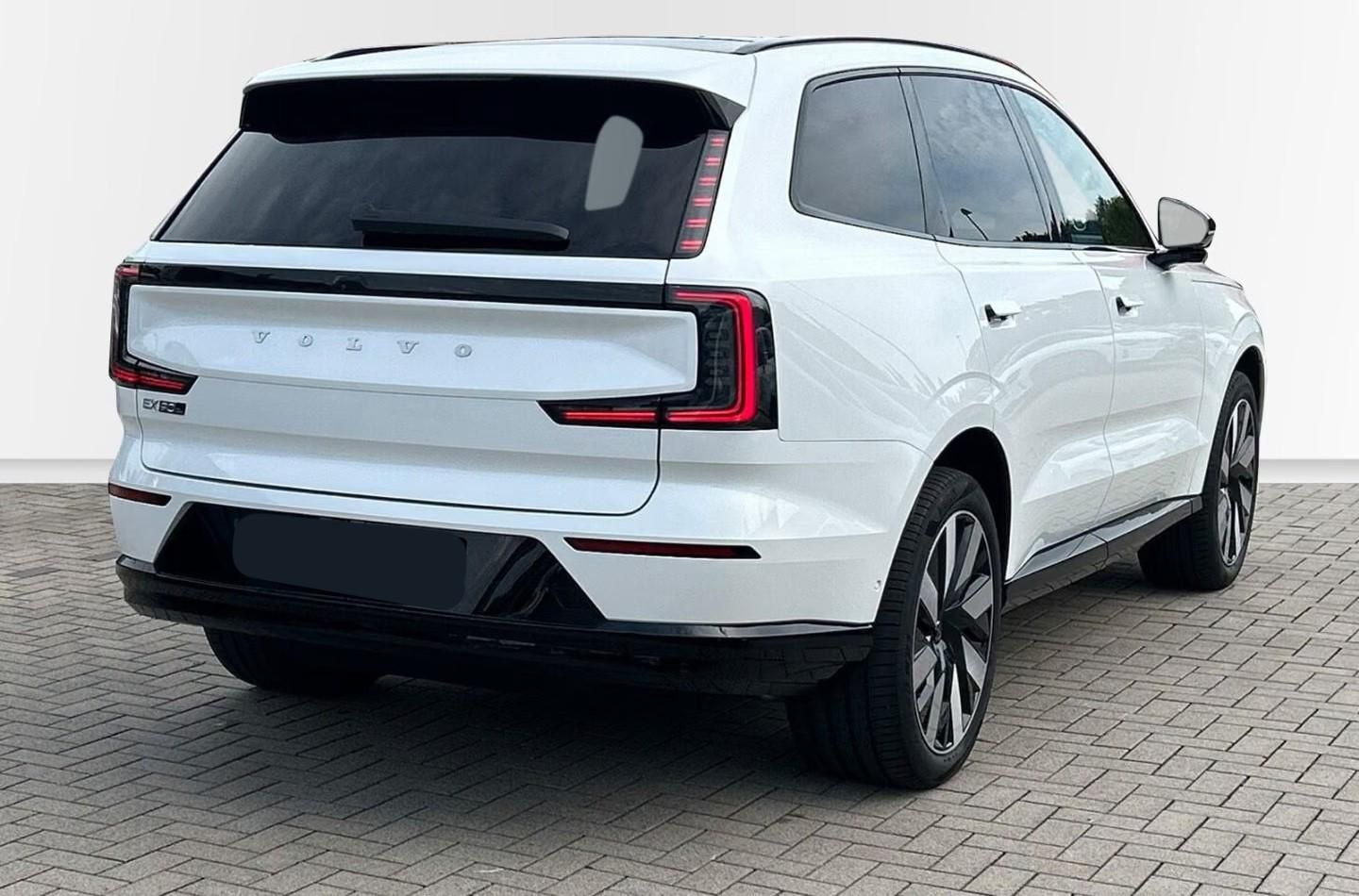 Használt Volvo EX90 (2025, fehér) – 11. kép