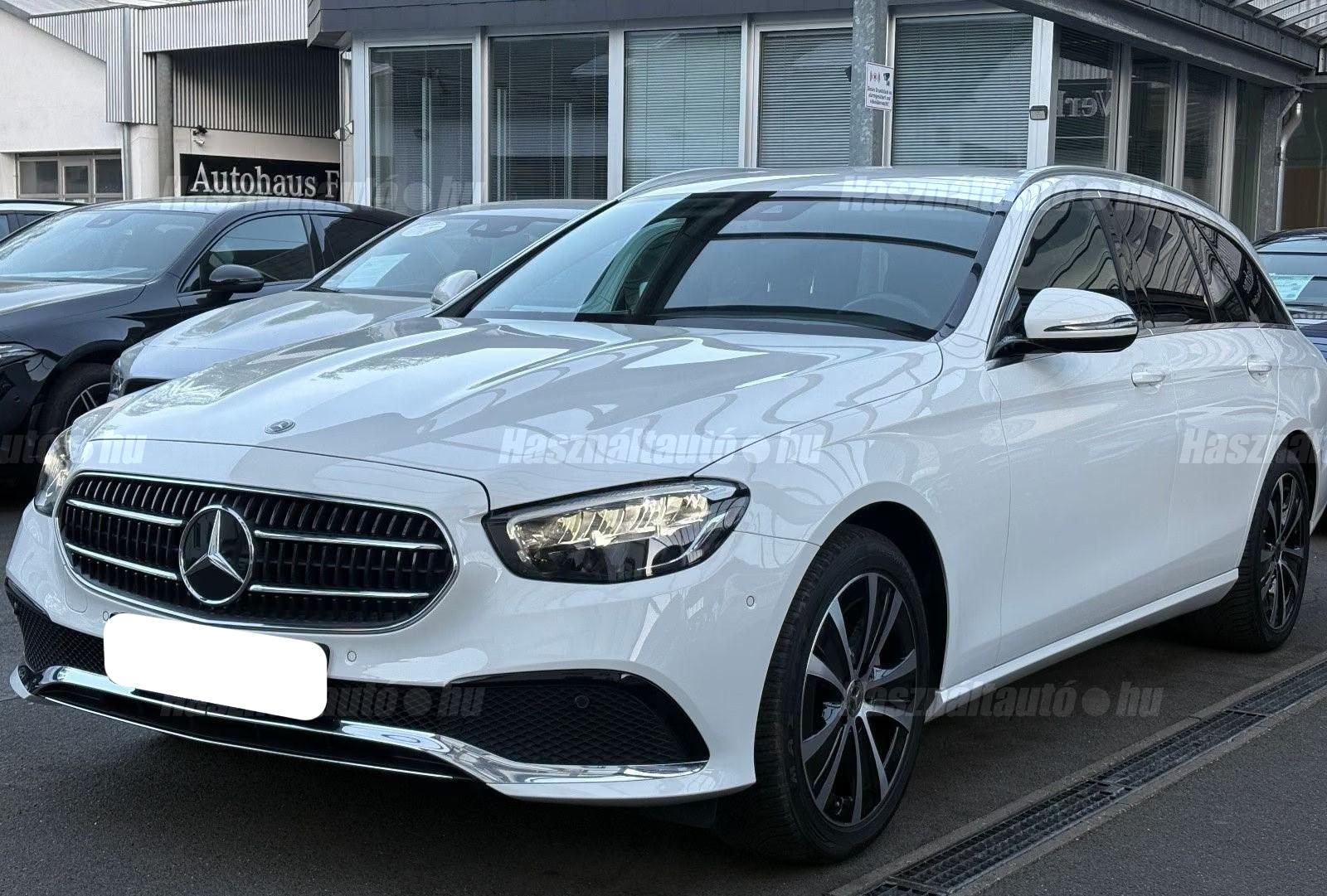 Mercedes-Benz E 300 – 1. kép