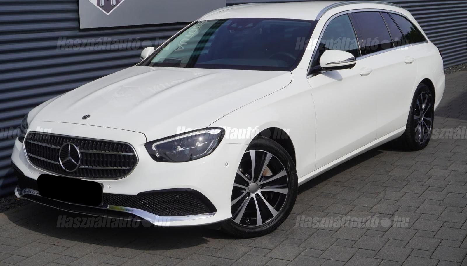 Mercedes-Benz E 300 – 1. kép