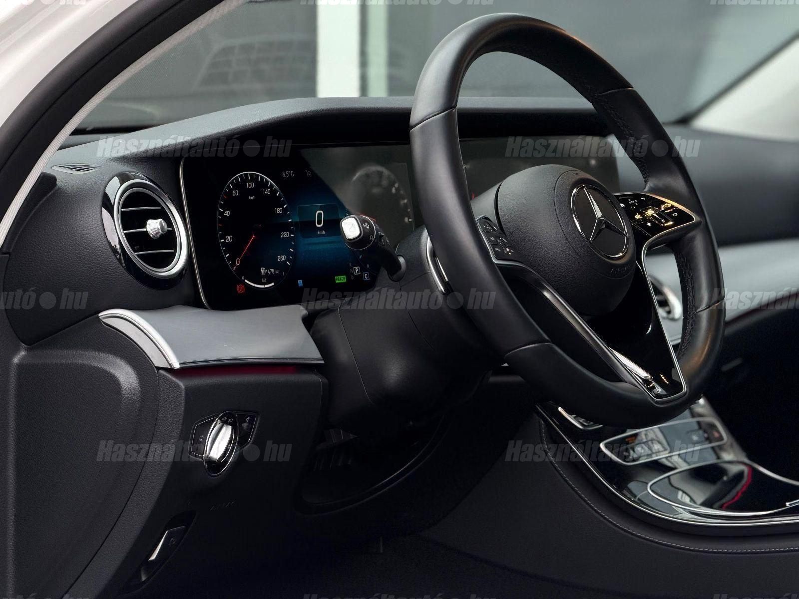 Mercedes-Benz E 300 – 4. kép