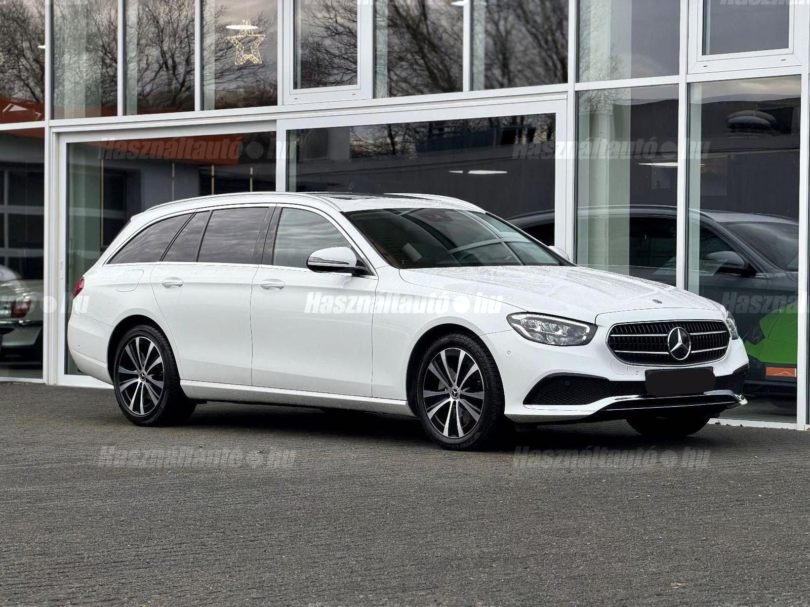 Mercedes-Benz E 300 – 1. kép