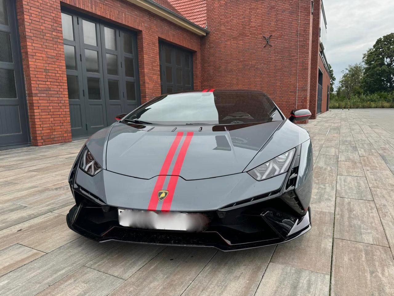Használt Lamborghini Huracán (2023, szürke) – 4. kép