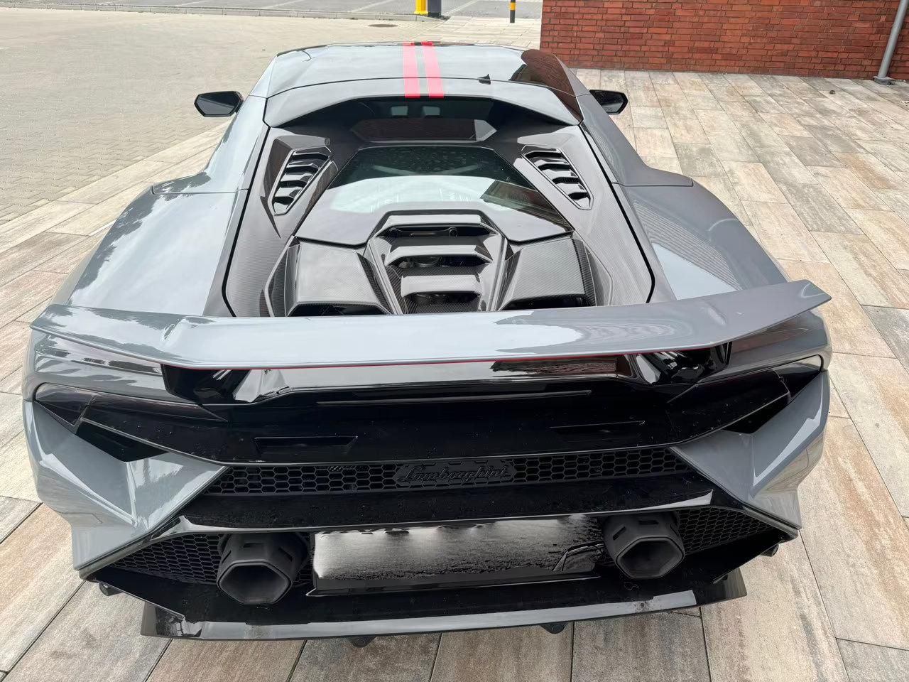 Használt Lamborghini Huracán (2023, szürke) – 10. kép