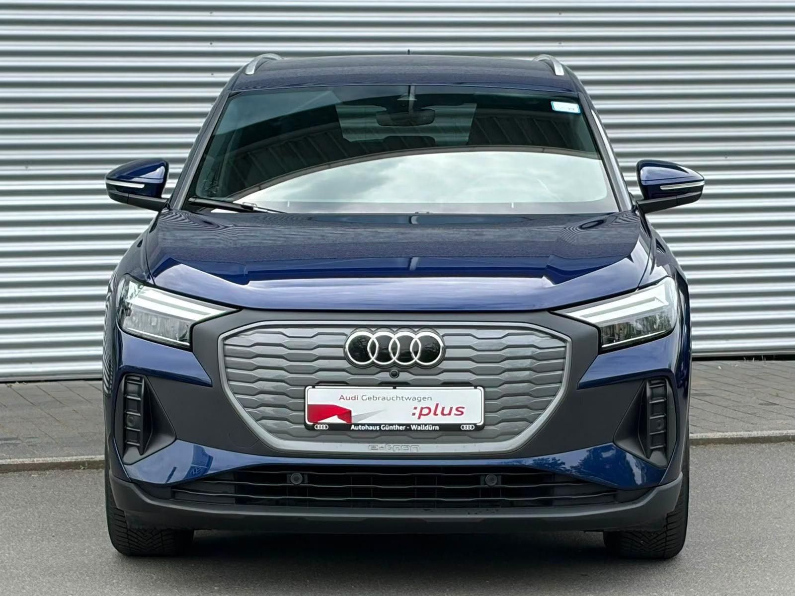 Használt Audi Q4 (2022, kék) – 3. kép