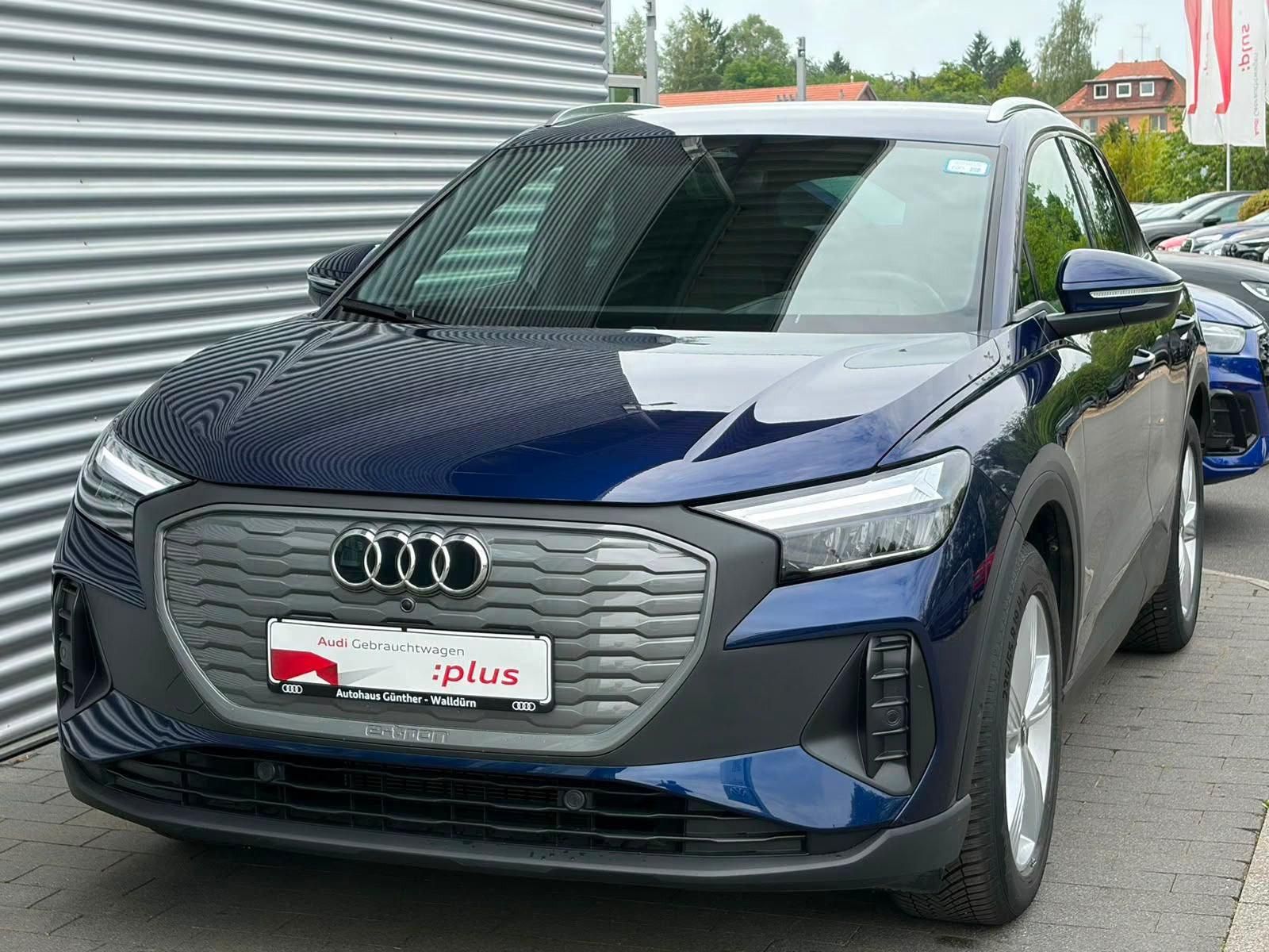 Használt Audi Q4 (2022, kék) – 2. kép