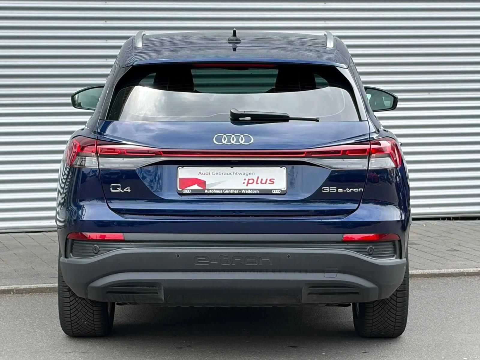 Használt Audi Q4 (2022, kék) – 11. kép