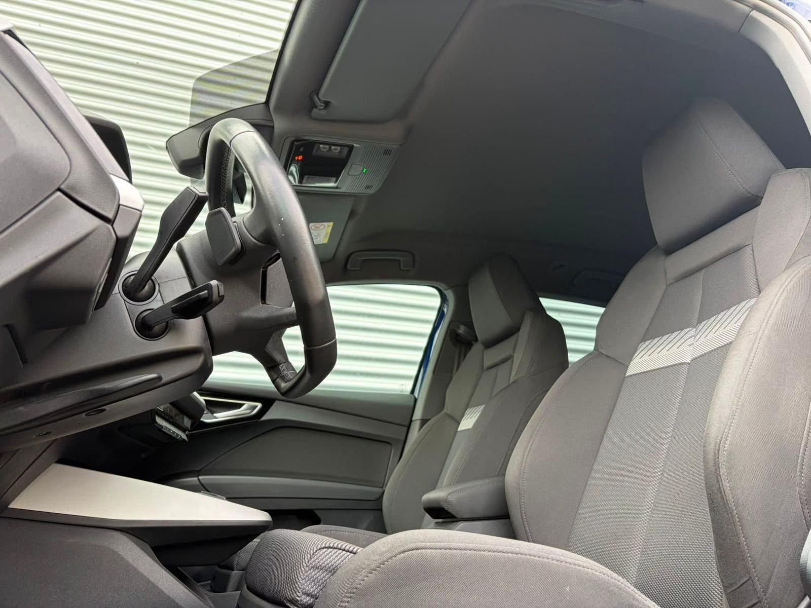 Használt Audi Q4 (2022, kék) – 6. kép