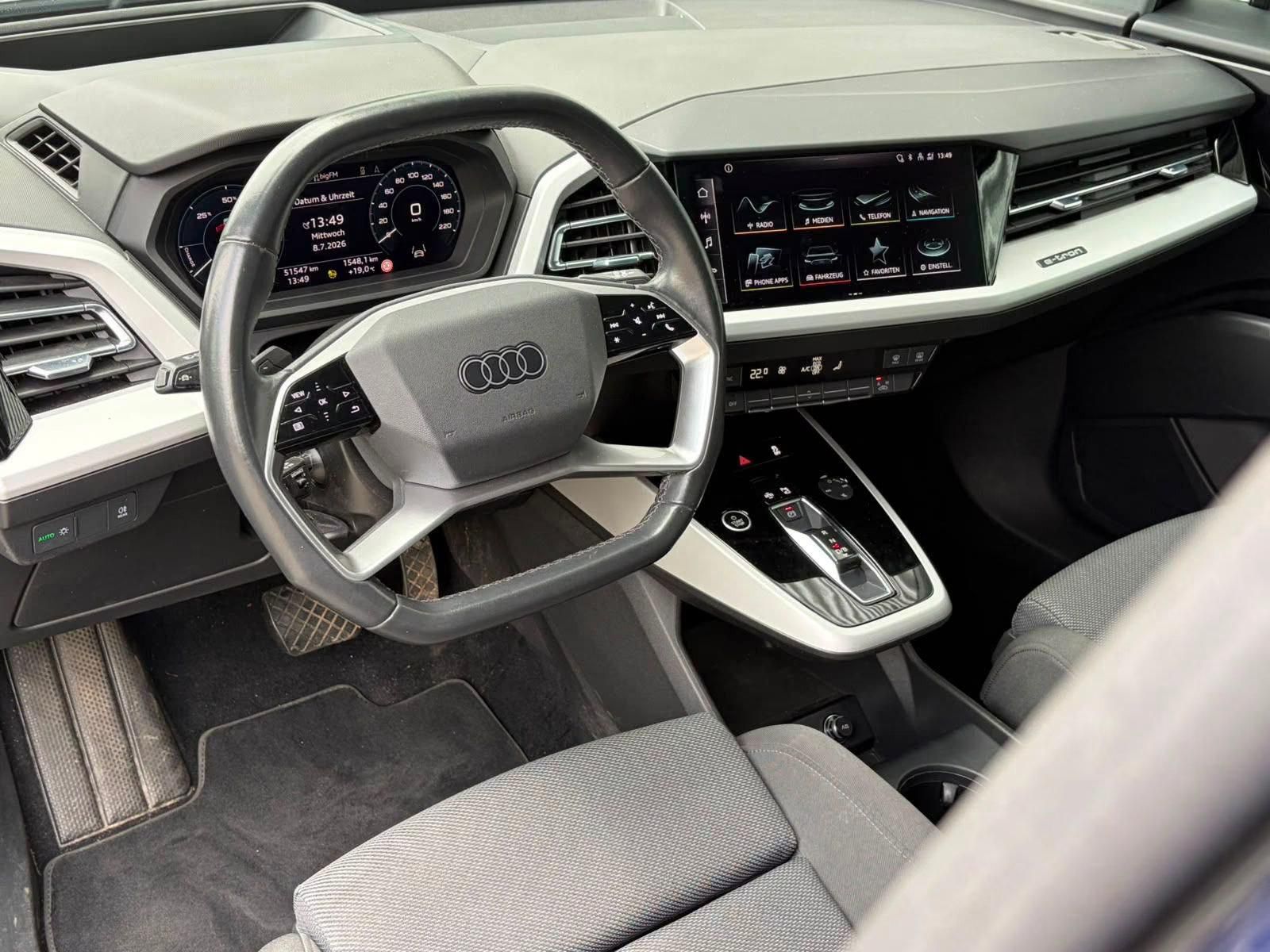 Használt Audi Q4 (2022, kék) – 5. kép