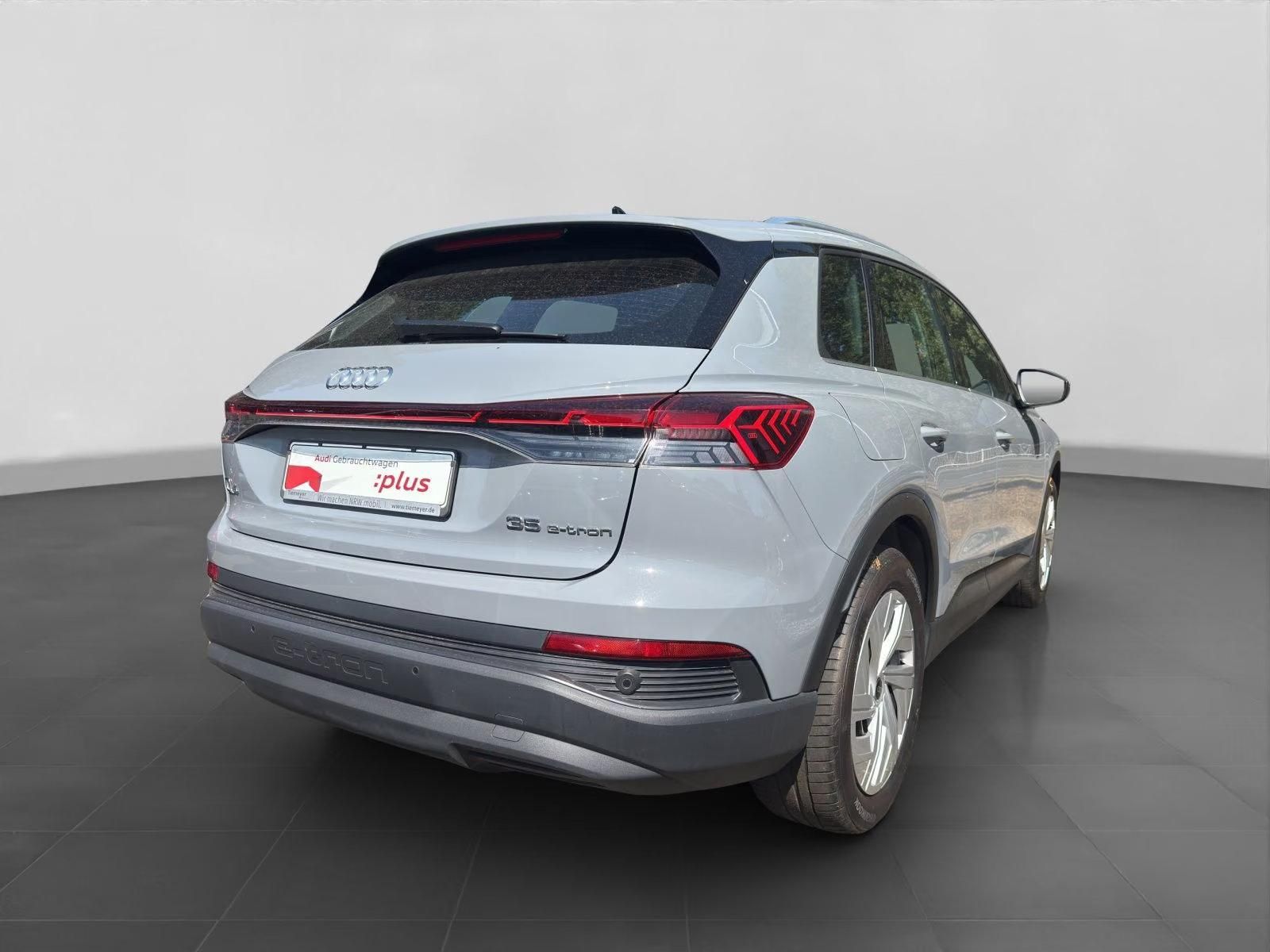 Használt Audi Q4 (2023, szürke) – 11. kép