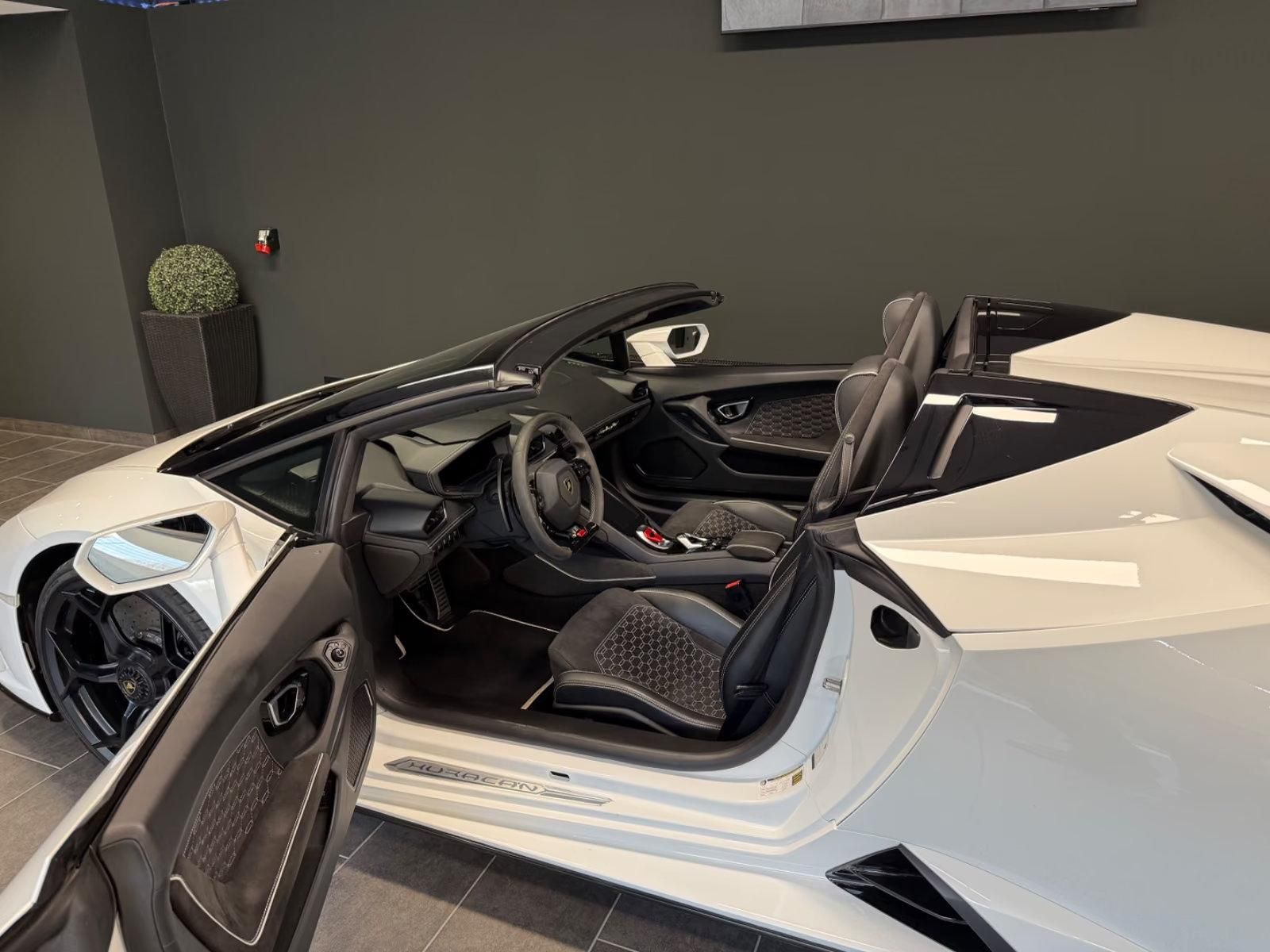 Használt Lamborghini Huracán (2021, fehér) – 6. kép