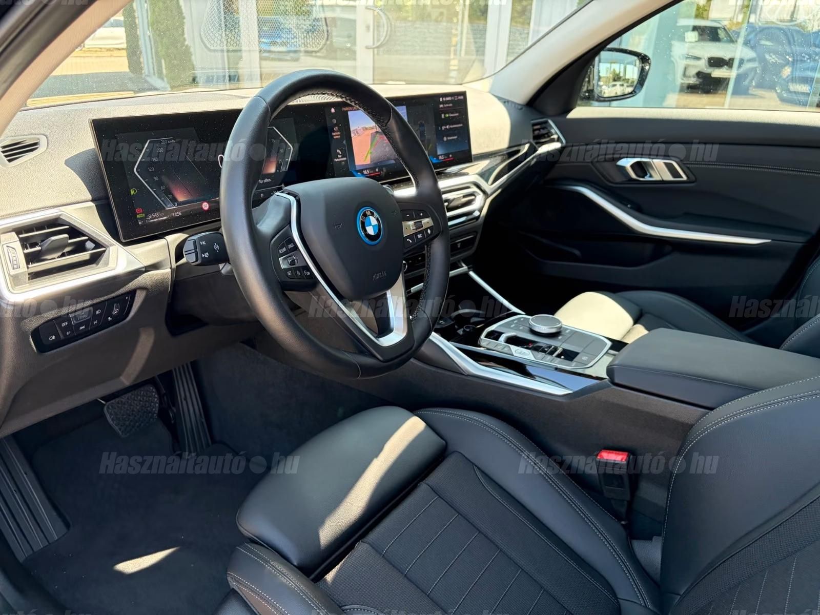 BMW 330 – 3. kép