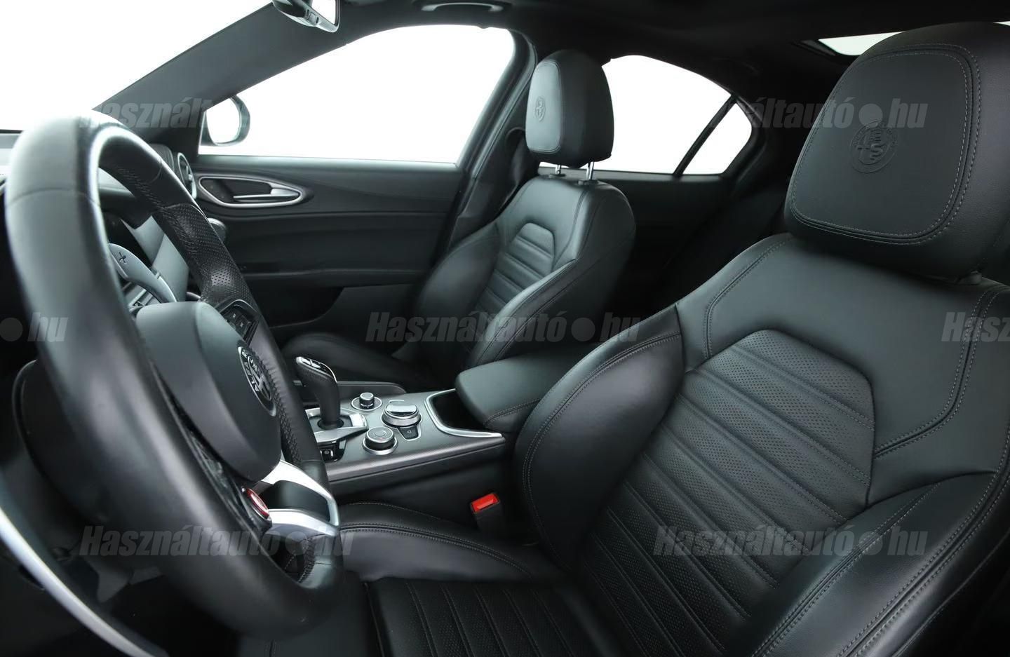 Alfa Romeo Giulia – 4. kép