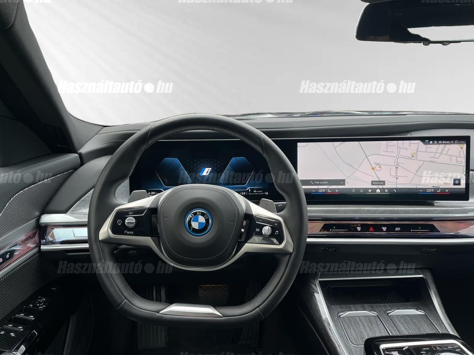 BMW 750 – 4. kép