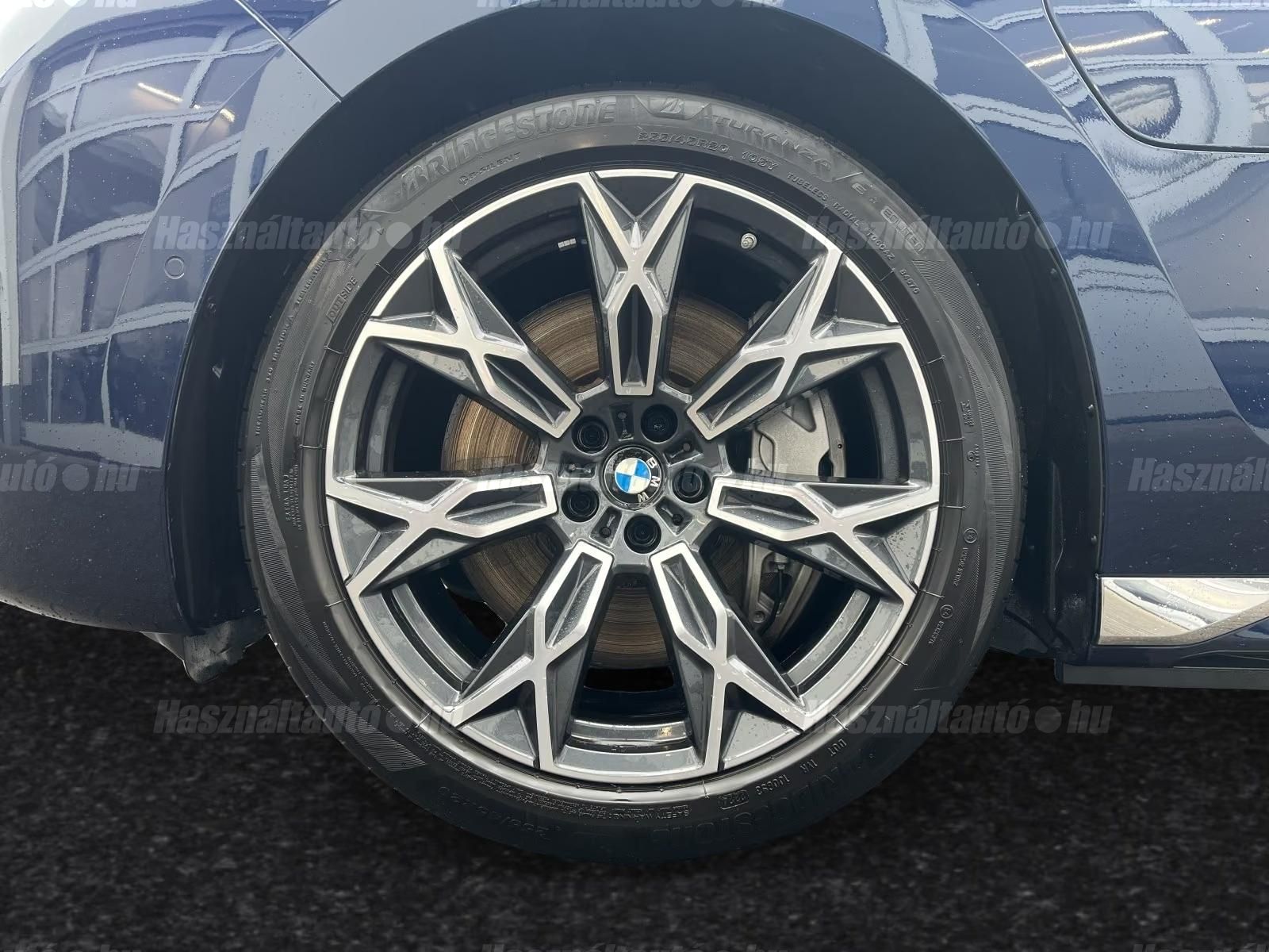 BMW 750 – 11. kép