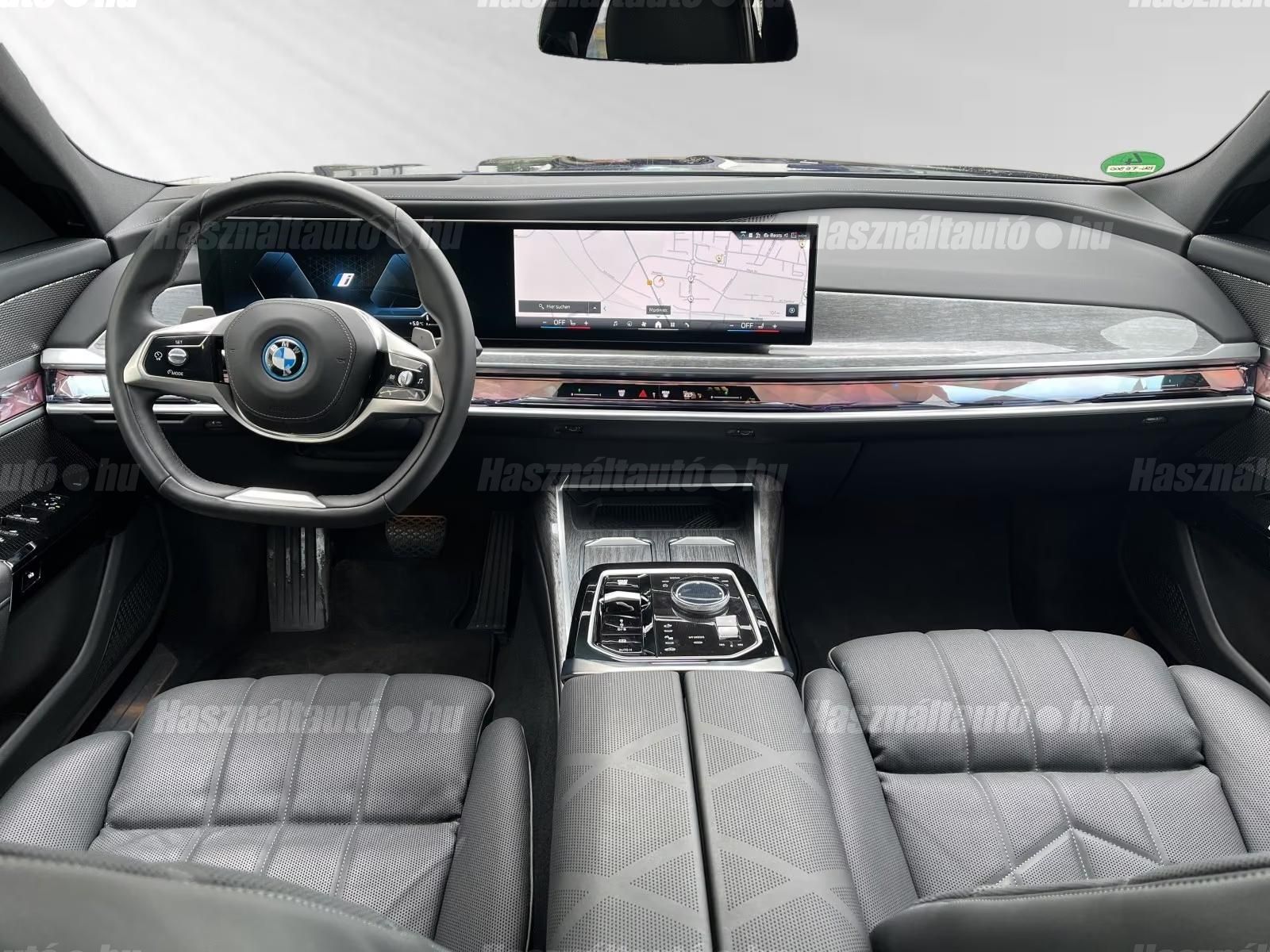 BMW 750 – 3. kép