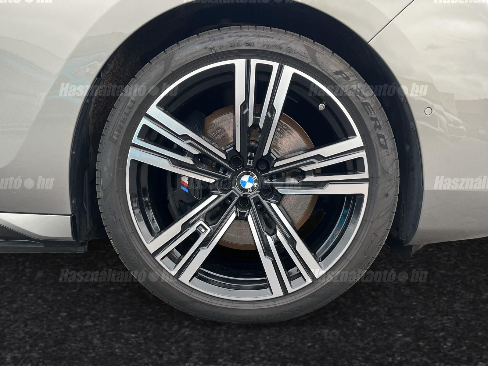 BMW 750 – 11. kép
