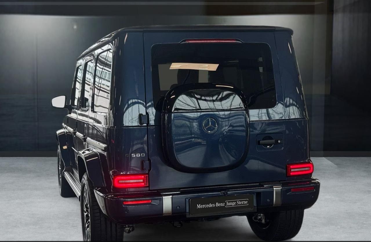 Használt Mercedes-Benz G-osztály (2026, kék) – 9. kép