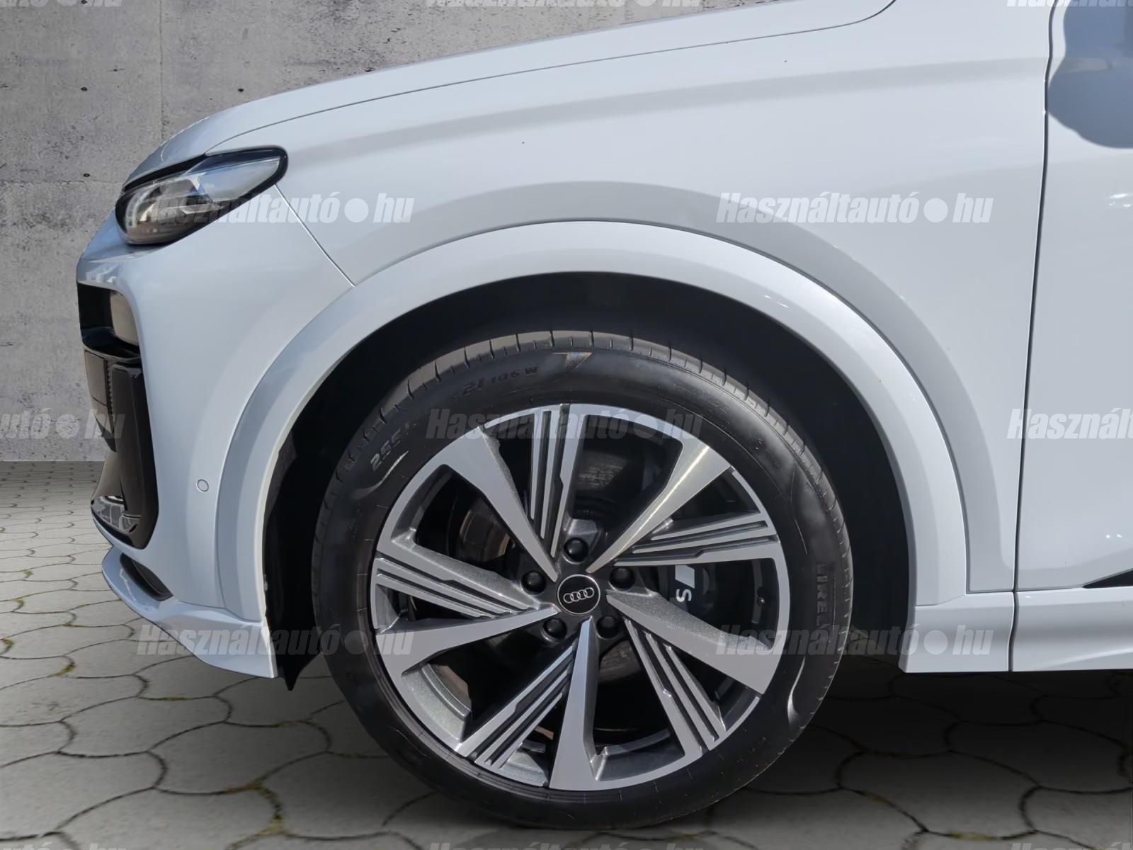 Audi Q6 – 10. kép