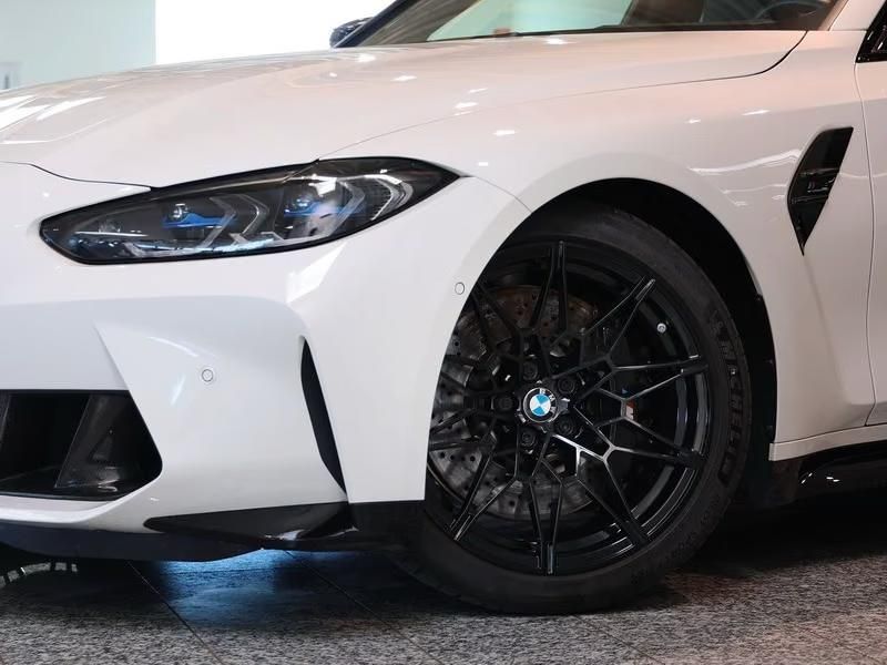 Használt BMW M3 (2023, fehér) – 11. kép