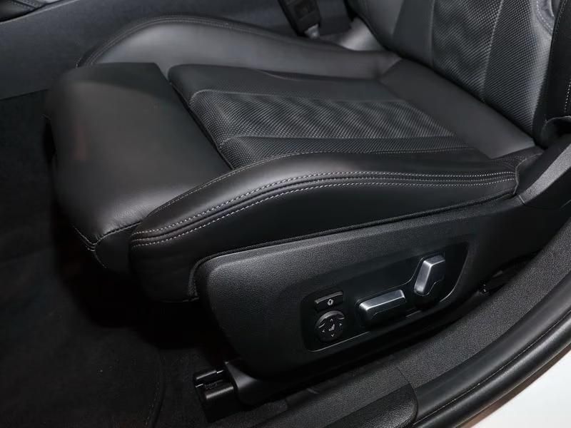 Használt BMW M3 (2023, fehér) – 5. kép