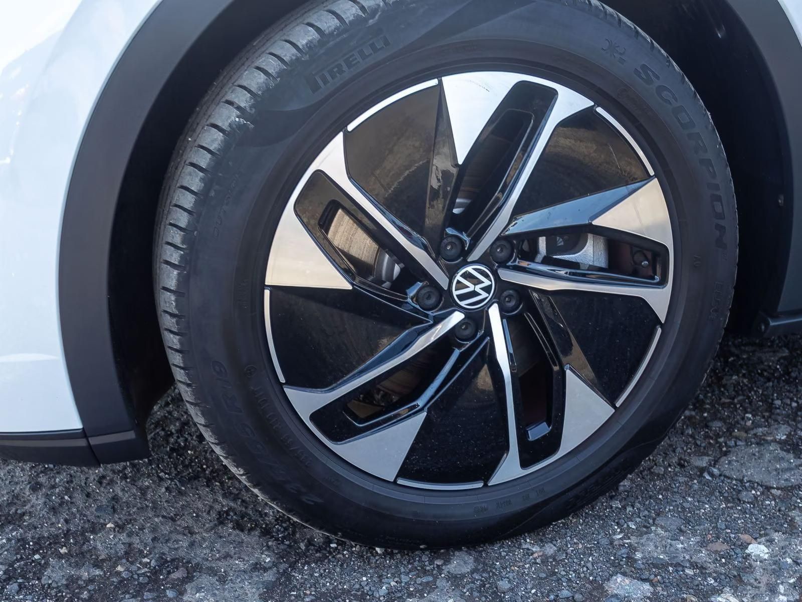 Használt Volkswagen ID.5 (2023, fehér) – 2. kép