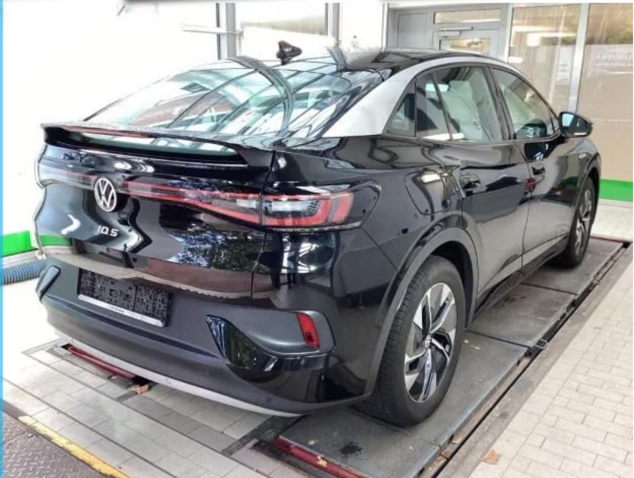 Használt Volkswagen ID.5 (2022, fekete) – 4. kép