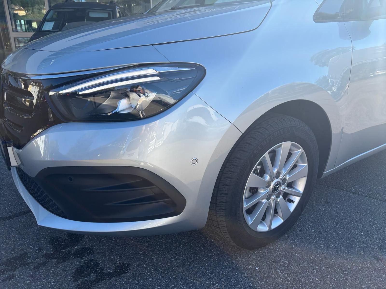 Használt Mercedes-Benz EQT (2025, ezüst) – 10. kép