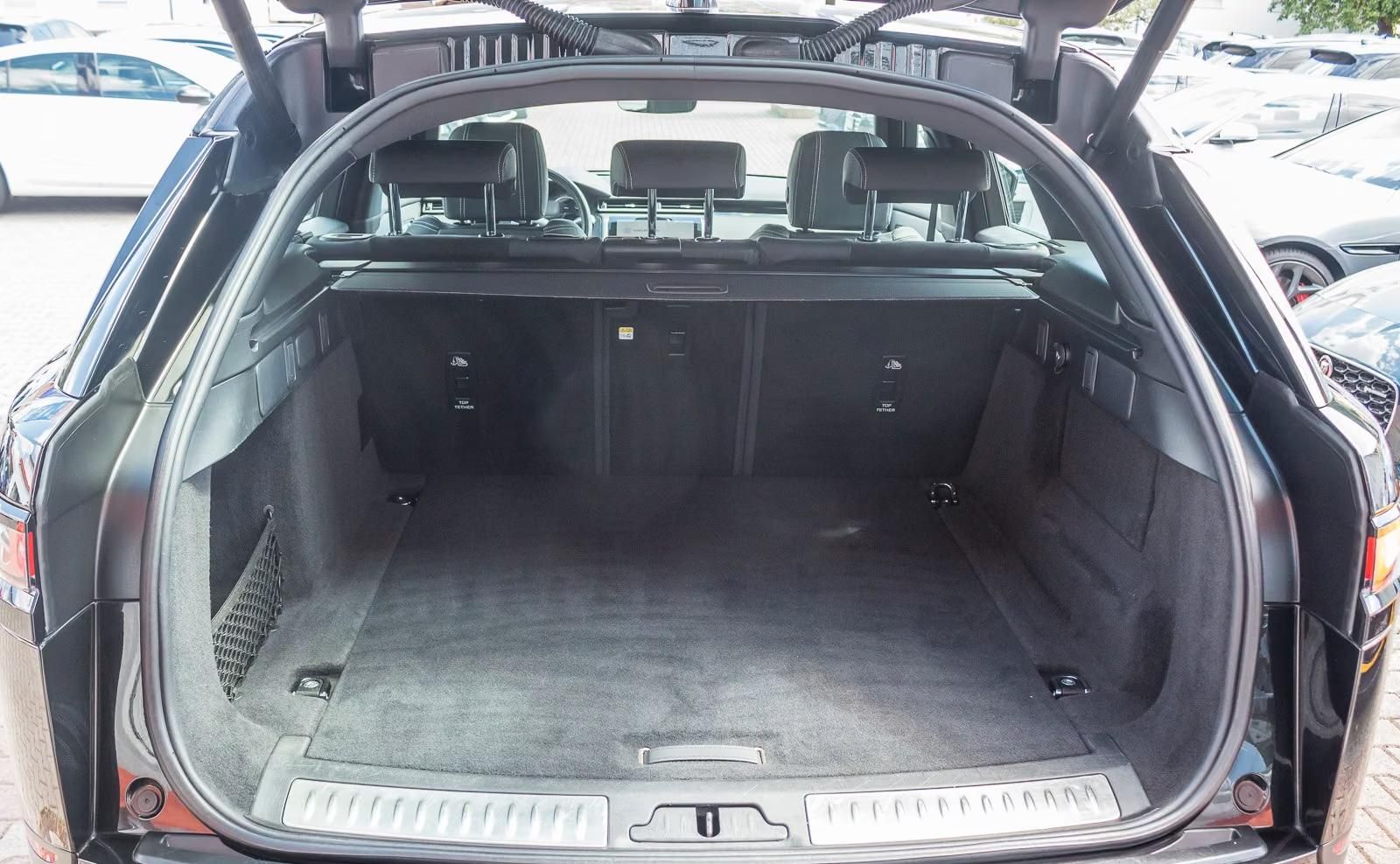 Használt Land Rover Range Rover Velar (2021, fekete) – 12. kép