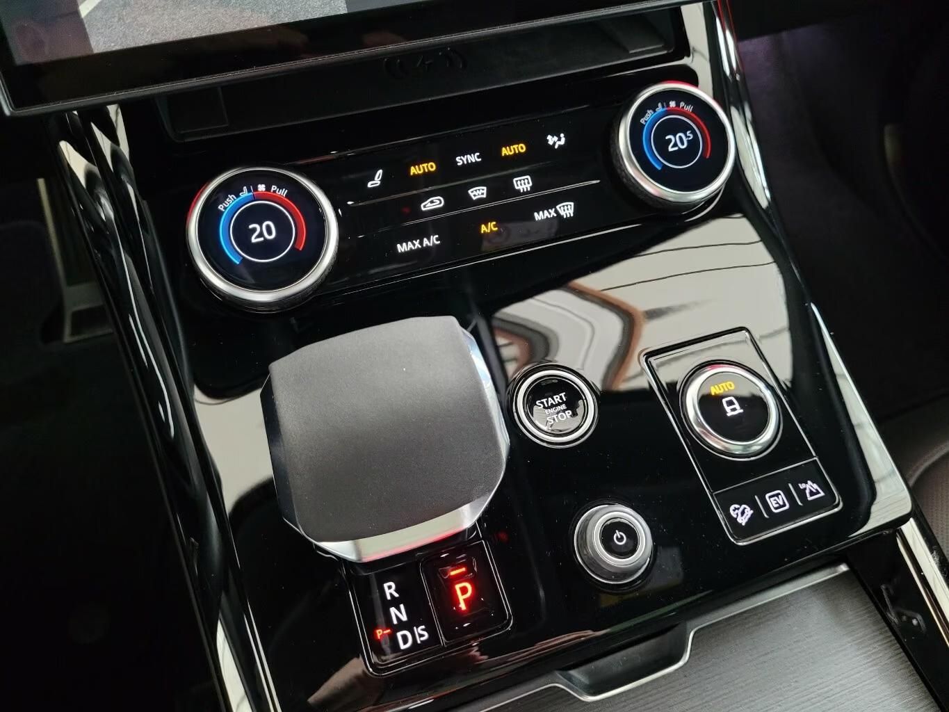 Használt Land Rover Range Rover Sport (2022, szürke) – 8. kép