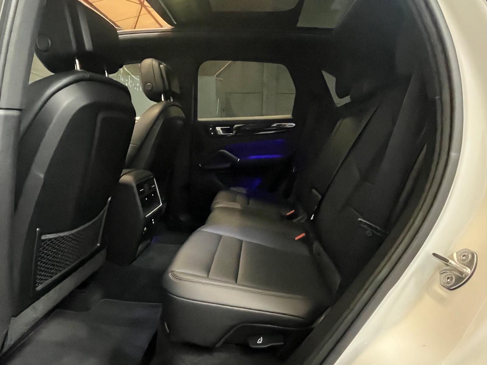 Használt Porsche Cayenne (2021, fehér) – 8. kép