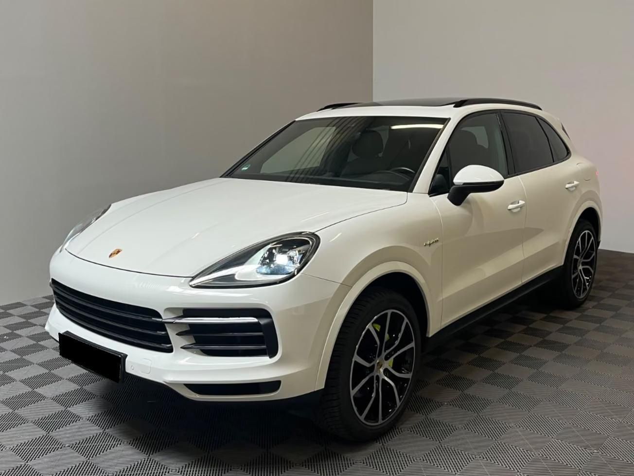 Használt Porsche Cayenne (2021, fehér) – 1. kép