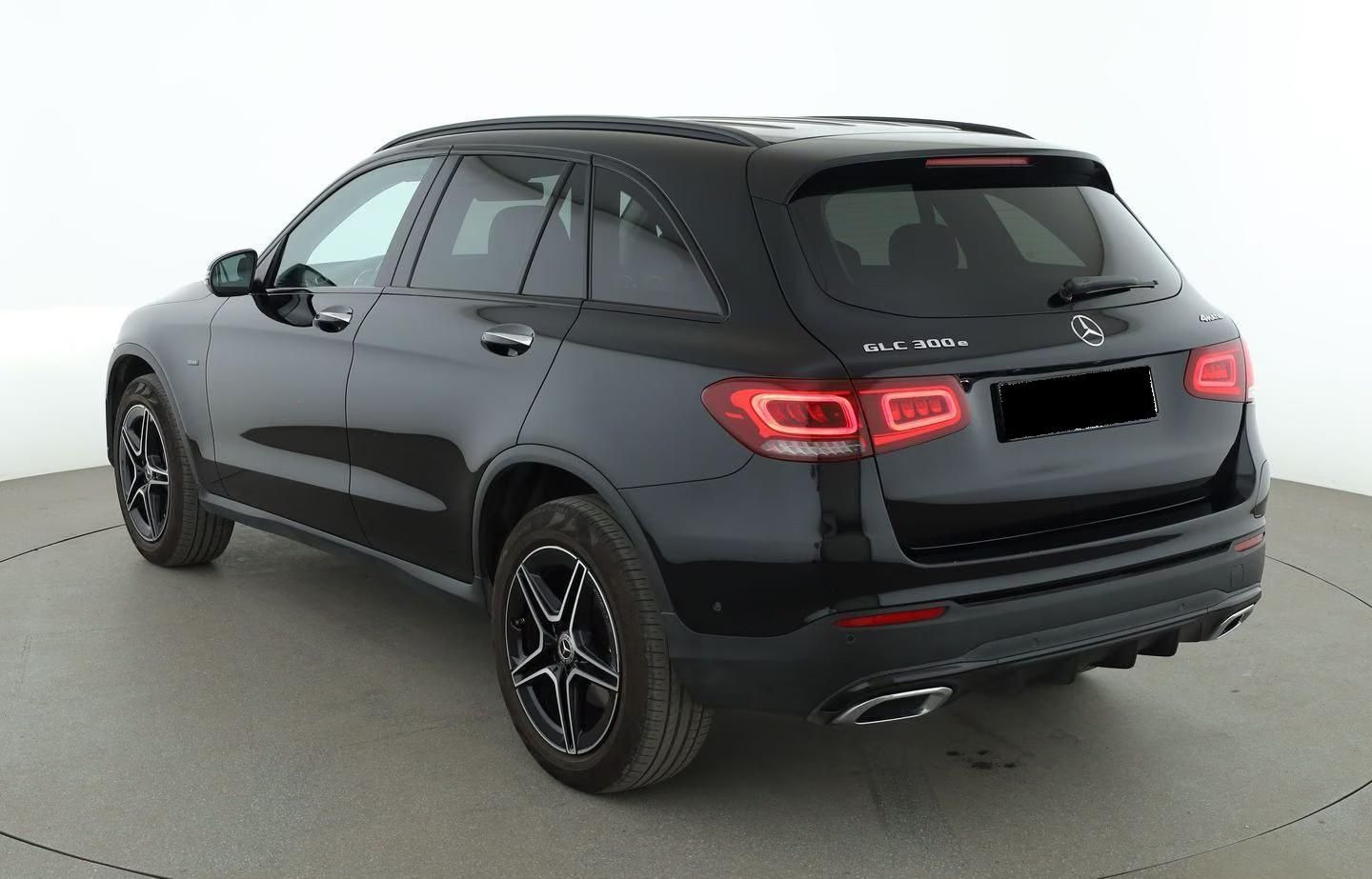 Használt Mercedes-Benz GLC 300 (2021, fekete) – 8. kép