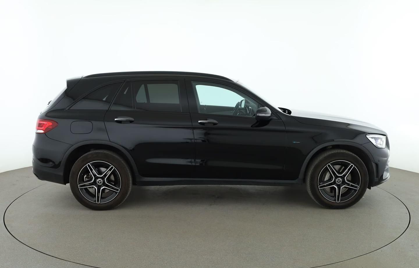 Használt Mercedes-Benz GLC 300 (2021, fekete) – 9. kép