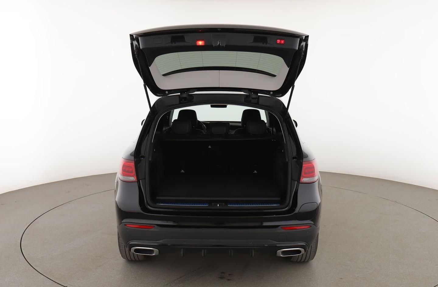 Használt Mercedes-Benz GLC 300 (2021, fekete) – 11. kép