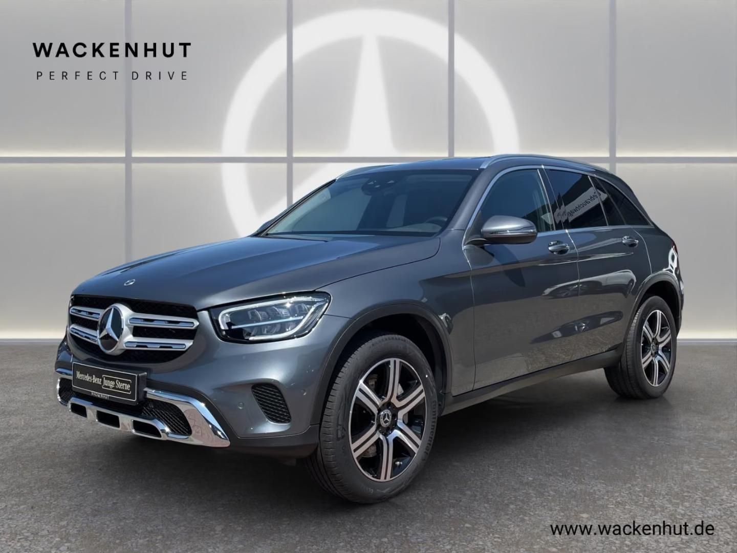 Használt Mercedes-Benz GLC 300 (2022, szürke) – 1. kép