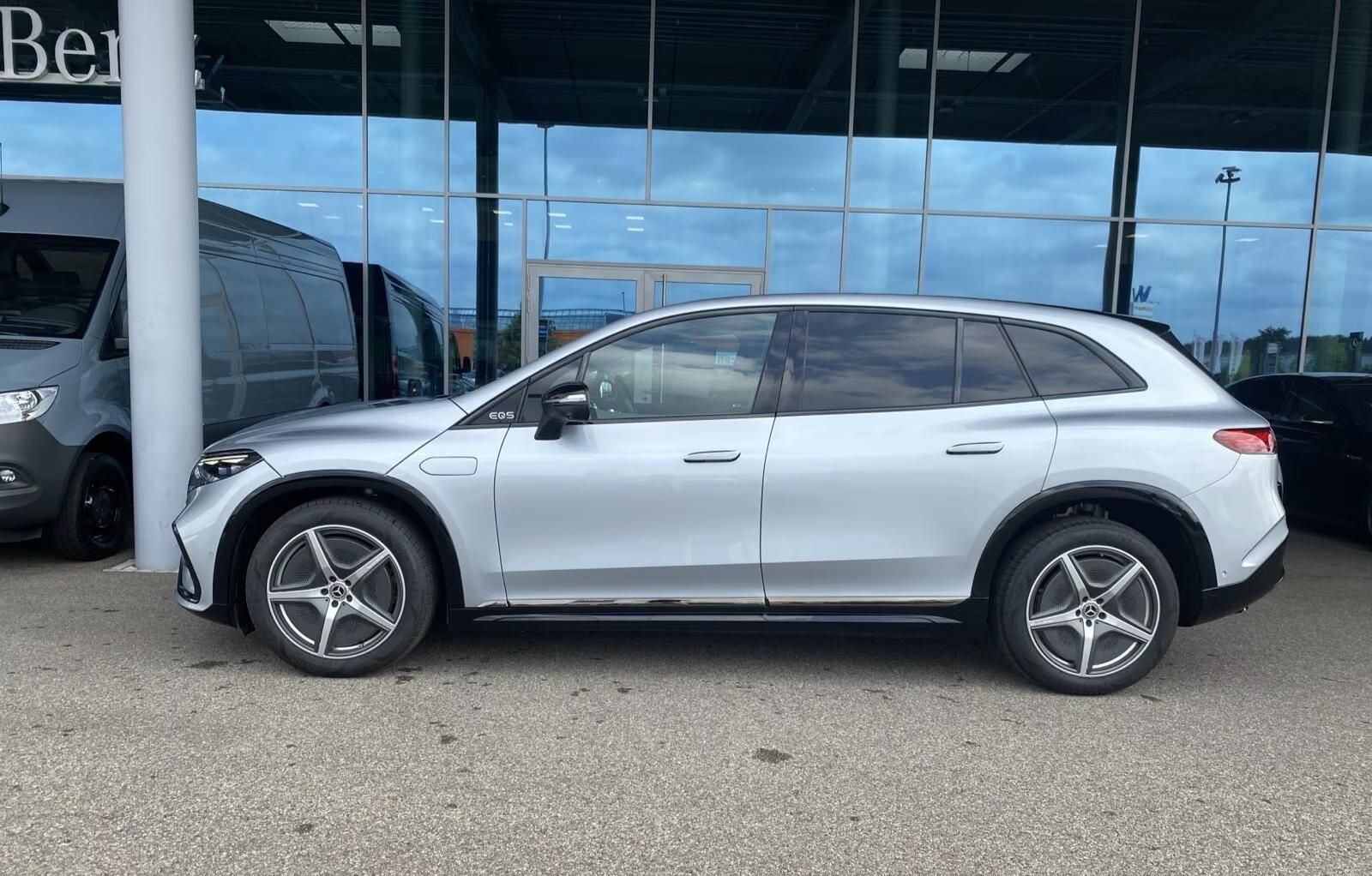 Használt Mercedes-Benz EQE SUV (2022, ezüst) – 6. kép