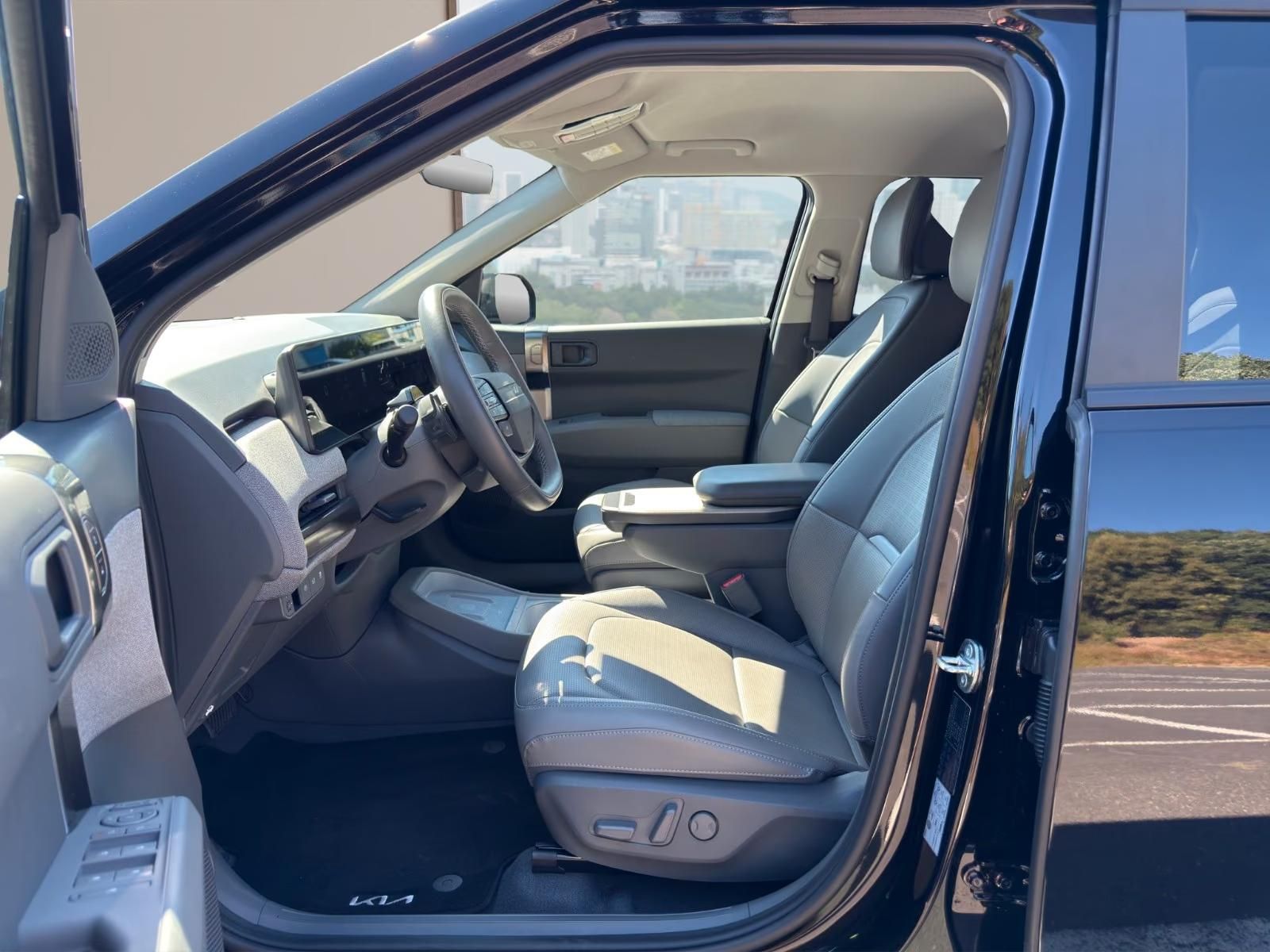Használt Kia EV3 (2025, fekete) – 5. kép