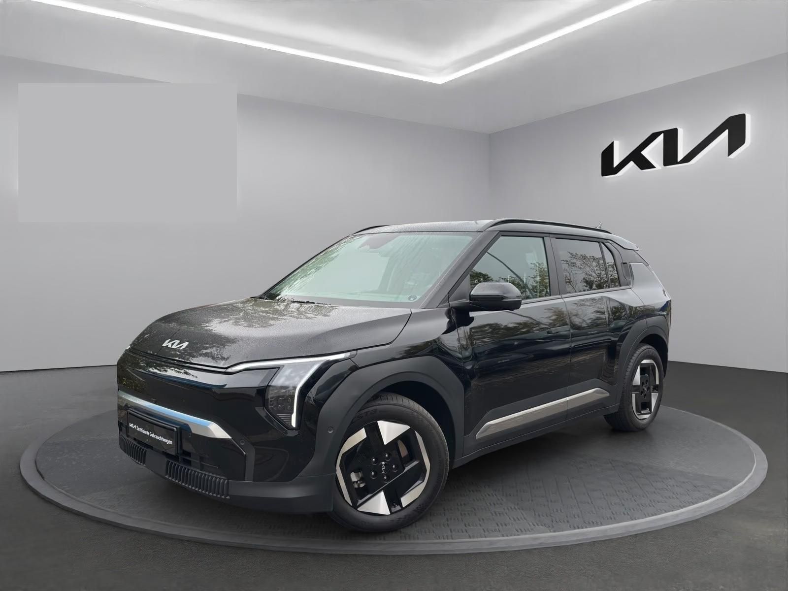 Használt Kia EV3 (2025, fekete) – 1. kép