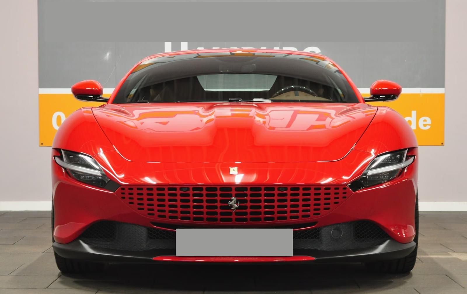 Használt Ferrari Roma (2021, piros) – 2. kép