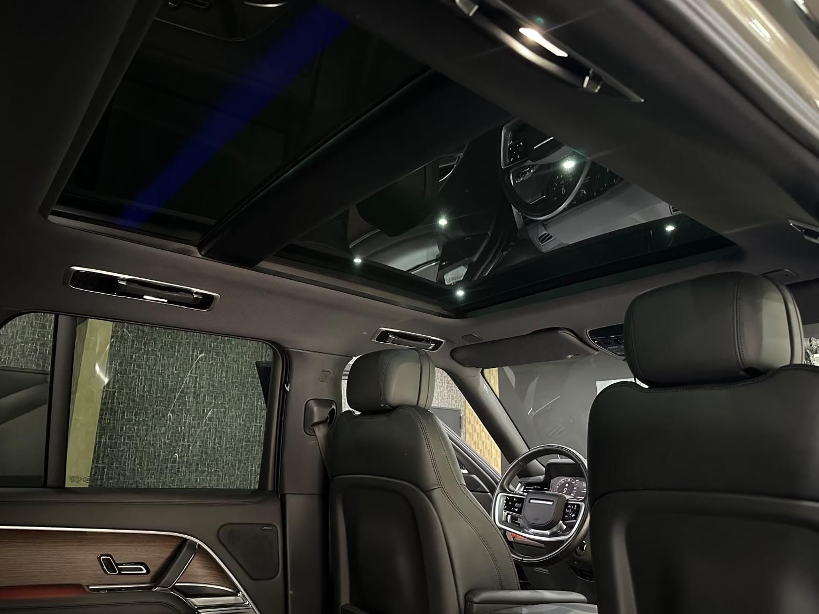 Használt Land Rover Range Rover (2023, bézs) – 6. kép