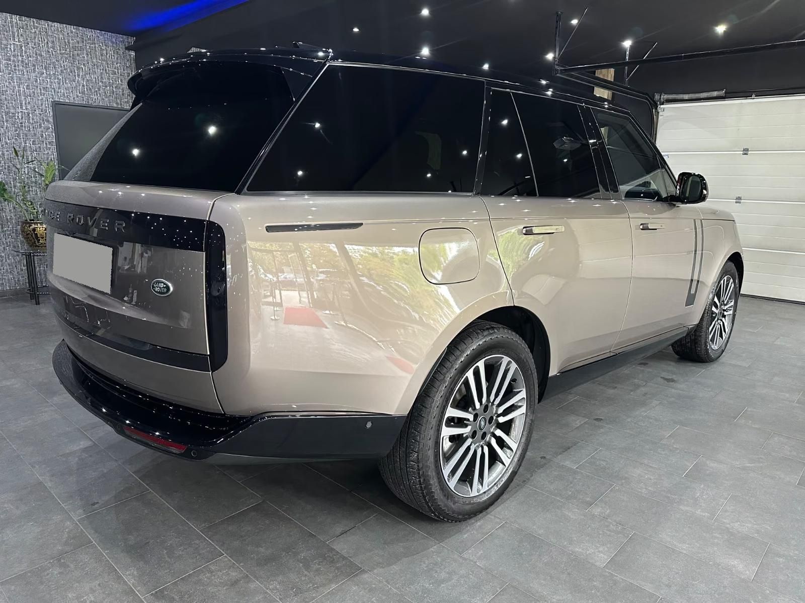Használt Land Rover Range Rover (2023, bézs) – 9. kép