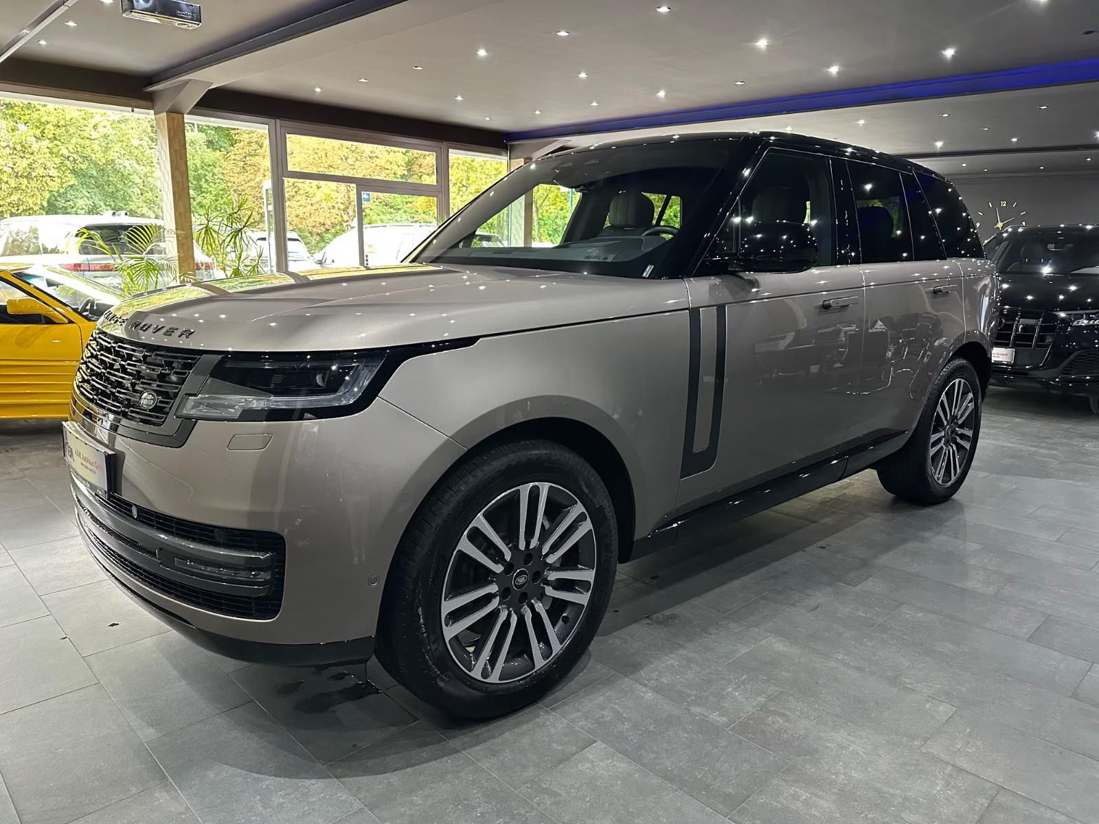 Használt Land Rover Range Rover (2023, bézs) – 1. kép