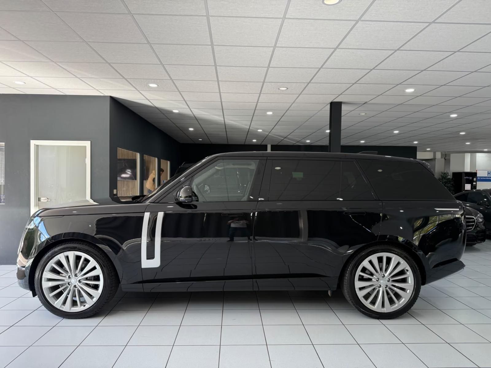 Használt Land Rover Range Rover (2023, fekete) – 2. kép