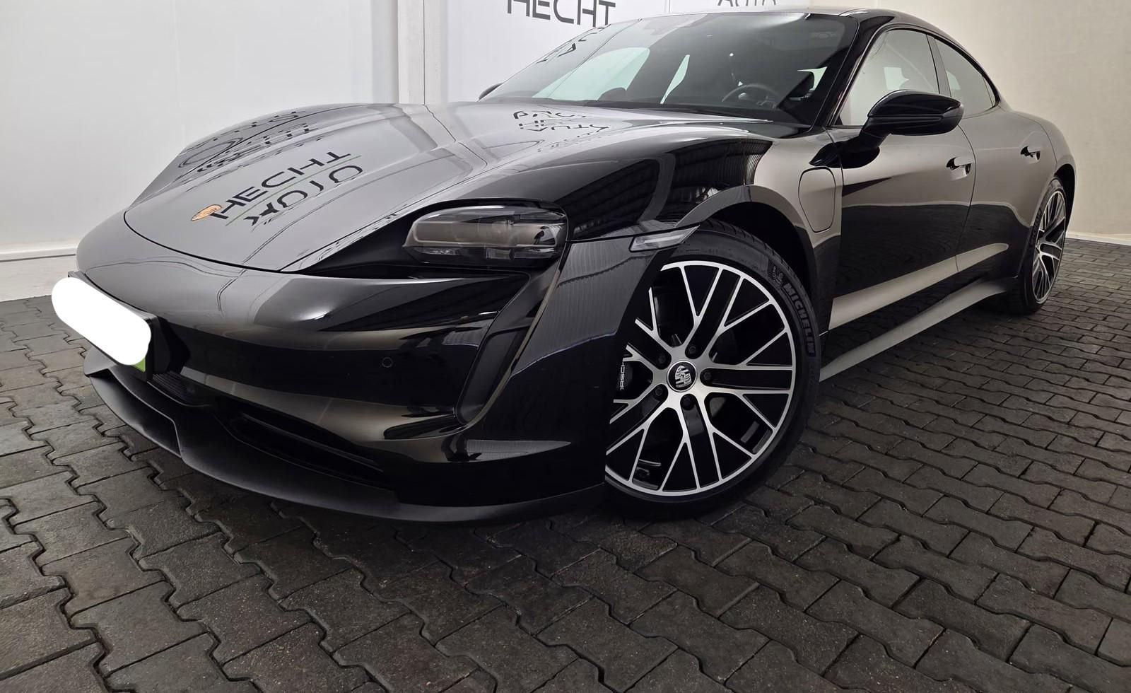 Használt Porsche Taycan (2023, fekete) – 1. kép