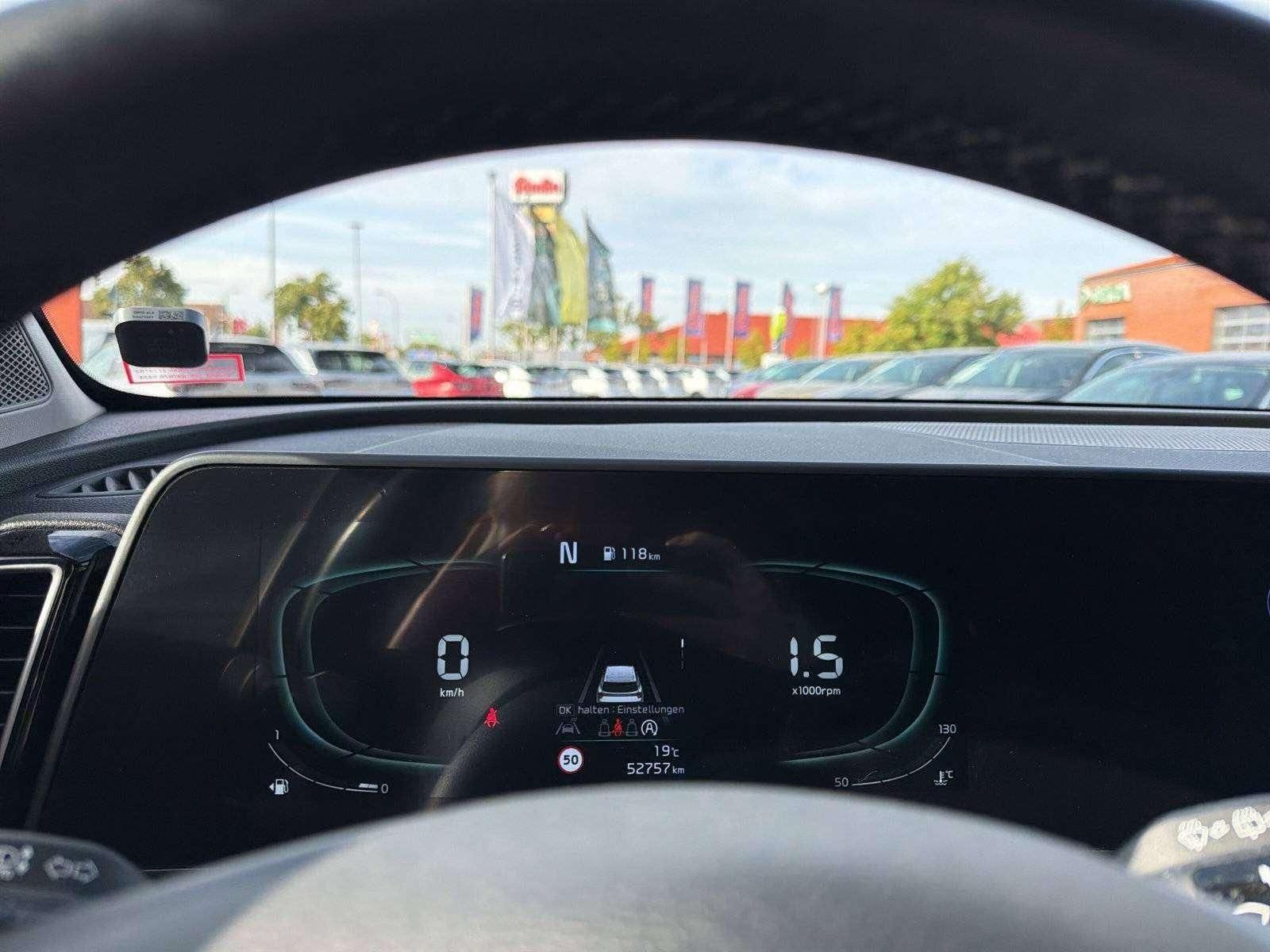 Használt Kia Sportage (2022, narancssárga) – 5. kép